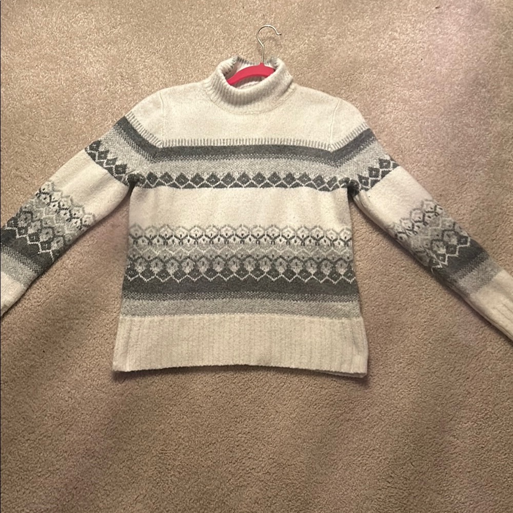 Aspen Gray Patterned Women's Sweater
